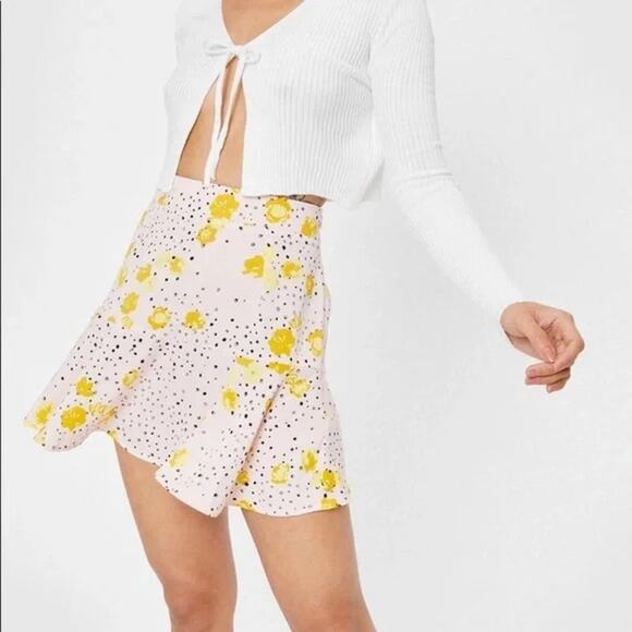 NASTY GAL Multi Printed High Waist Floral Flower Mini Skirt Size 0
b27 - Picture 6 of 6